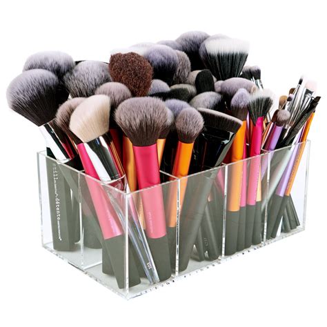 make and takes makeup brush holder.